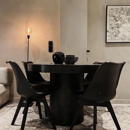 Casagold Glyfada Luxury Apartment Near The Sea Athen Eksteriør billede